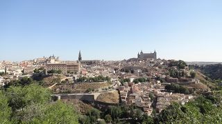 駅に到着したらとりあえずバスがよさそう