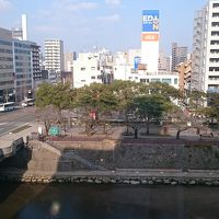 川側がおすすめです