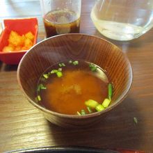 お味噌汁も日本風