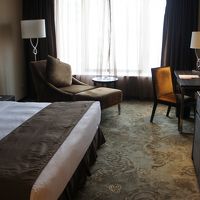 ベッドも広いしテレビも大きいです