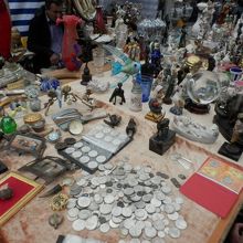 蚤の市やＢＩＯ市場もあります。