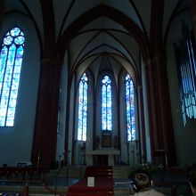 内部は圧倒されます