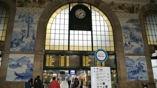 アズレージョが美し過ぎる駅