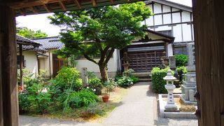 人骨地蔵尊はあまりにも有名