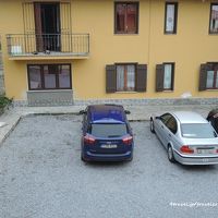 駐車スペースも十分あります。