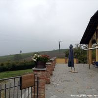 こちら側の部屋に泊まると景色が良いです。6号室は裏側です。