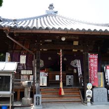 出釈迦寺　本堂