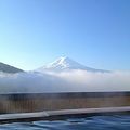富士山ながめて温泉入って、極楽気分。