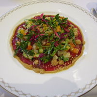 前菜：多種の野菜付きカルパーチーオ。美味☆