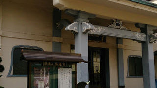 都会にある一般的な雰囲気のお寺