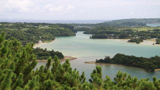 羽地内海を一望
