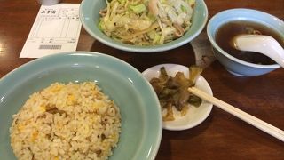 活気がある中華料理屋