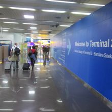 ジャカルタ スカルノ ハッタ国際空港