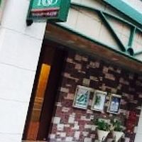 入り口です。セブンイレブン横にあります