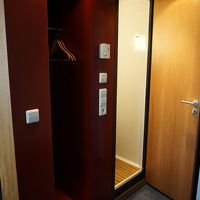 部屋に入るとすぐトイレ