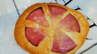 人気のパン屋さん