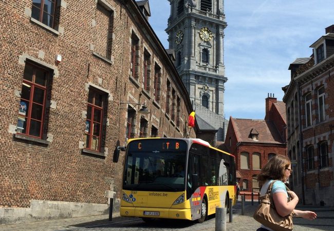 グランプラスを通る便利な循環バス　Ａ、Ｂ、Ｃ線