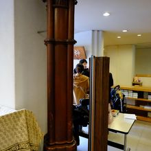 これが昔の教会の柱