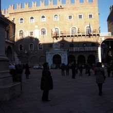 シニョーリ広場