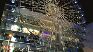 ビルに観覧車⁉?