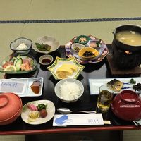 朝食。朝から御造り有り