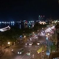 部屋のベランダからのサイゴン川