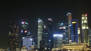 シンガポールらしい夜景