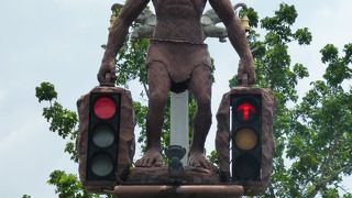 散策の際の目印に　原始人信号！