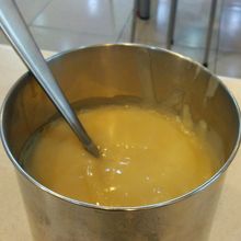 これをかけるとまた味が変わって美味しい