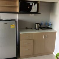 電子レンジ　大型冷蔵庫有。