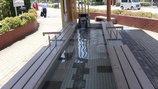 観光客には、嬉しい施設です。