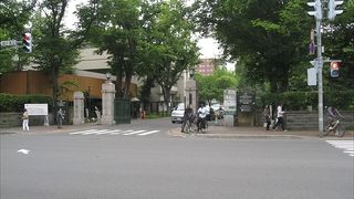 クラーク像などがあります