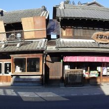 早朝の街並みのパノラマ