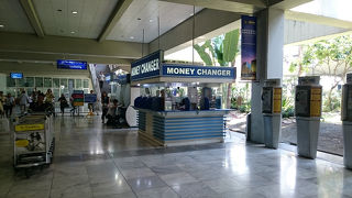 マニラ空港第２ターミナル(PAL)での両替