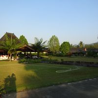 このお庭をすぎれば遺跡まではすぐ