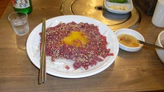 レバ刺しユッケの店