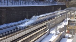 リニアの走行試験が見られる