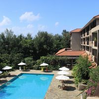 ベランダからはプールと月ｹ浜が見られます