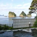 三四郎島を目の前に極楽の露天風呂がありました。