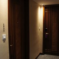 鍵はカードキーです