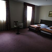 この広い空間をどうしたらいいのだろう。