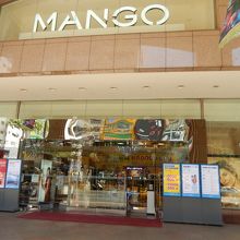 デパートの入口