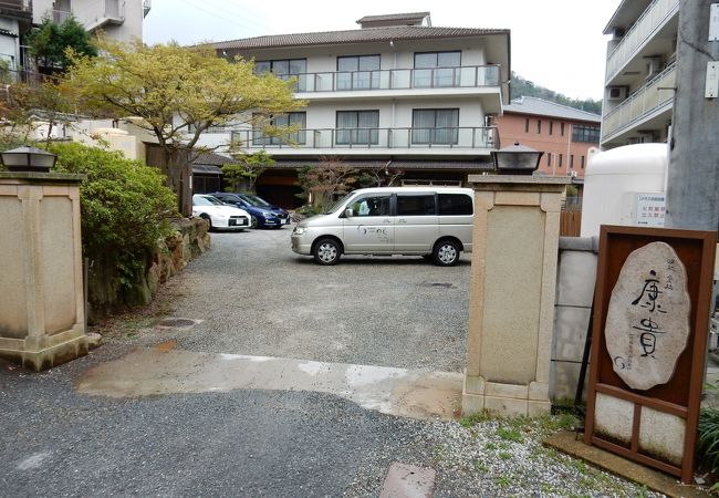 穴場の日帰り温泉。穴場であり続けてほしい。