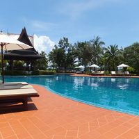 広々としたプールです