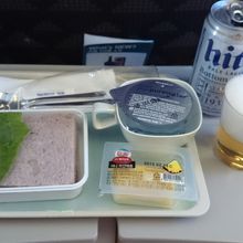 往路機内食