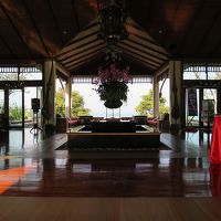 「これぞリゾート！」って雰囲気のロビーに入りました