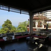 ロビーからは雄大な海が眺められます！