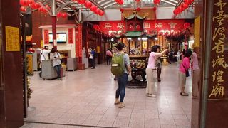 台北市内のお寺