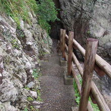 最後はこんな所を歩きます