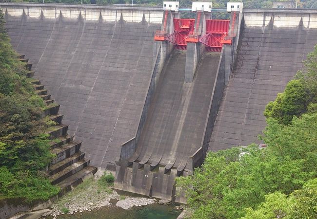 霊峰石鎚の麓です。